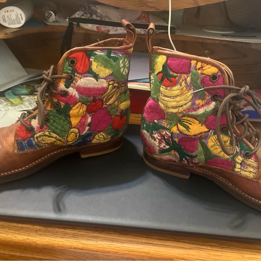 Multicolor Floral Embroidered Lace-Up Ankle Boots - Brown Trim